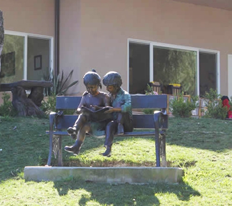 Rolling Hills Montessori - Rolling Hills Estates, CA