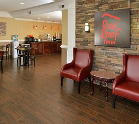 Red Roof Inn - Dalton, GA