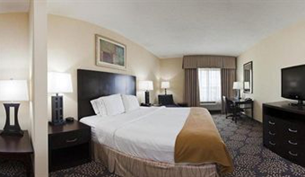 Holiday Inn Express & Suites Grand Island - Grand Island, NE