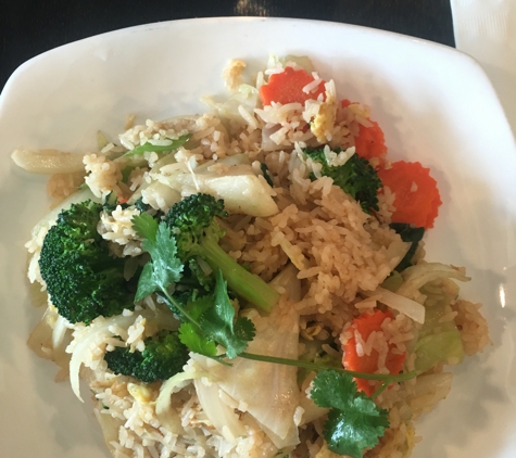 Bulan Thai Vegetarian Kitchen - Los Angeles, CA. Fried rice