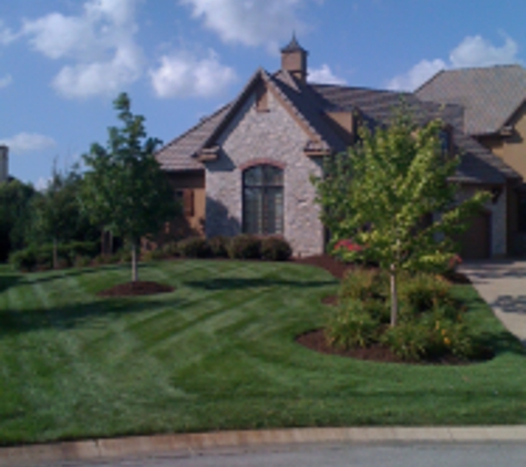 Nick's Lawn and Landscaping - Blue Springs, MO