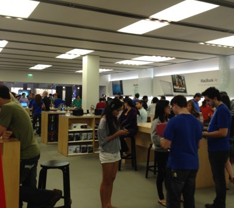 Apple Brea Mall - Brea, CA