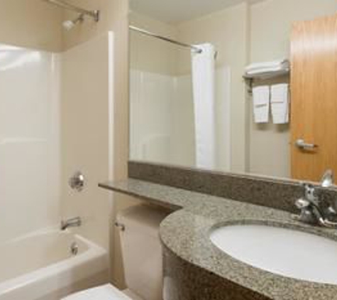 Microtel Inn & Suites by Wyndham Uncasville Casino Area - Uncasville, CT