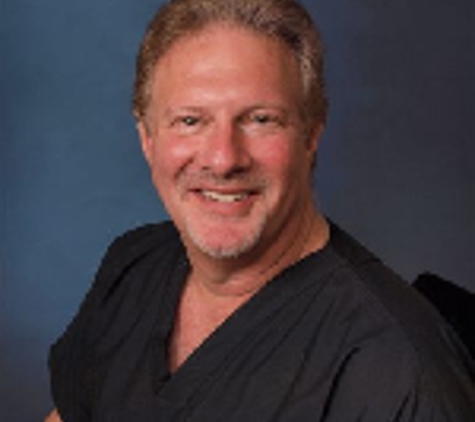 Dr. Sandy Robert Goldman, DO - Fenton, MI