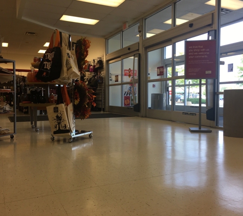 T.J. Maxx - Naperville, IL