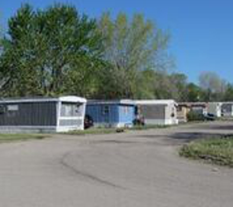 Adams Heights Manufactured Home Park - Topeka, KS. Clean, family and senior friendly park