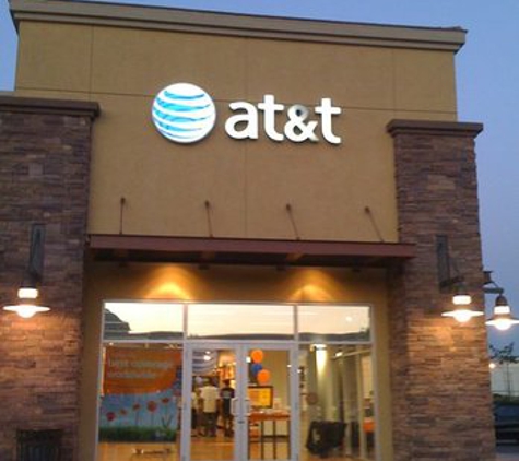 AT&T Store - San Diego, CA