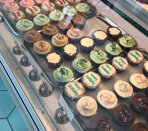 SusieCakes - Costa Mesa - Costa Mesa, CA