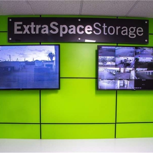 Extra Space Storage - Houston, TX