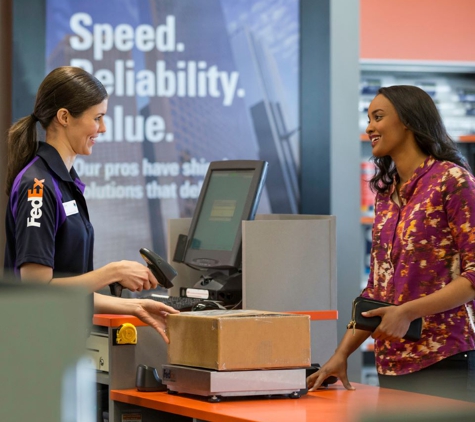 FedEx Office Print & Ship Center - Tustin, CA