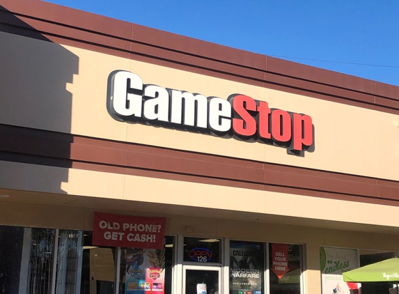 GameStop - Fullerton, CA