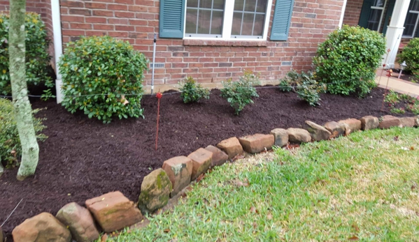 Sapp's Lawn Service - Huntsville, TX