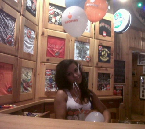 Hooters - High Point, NC