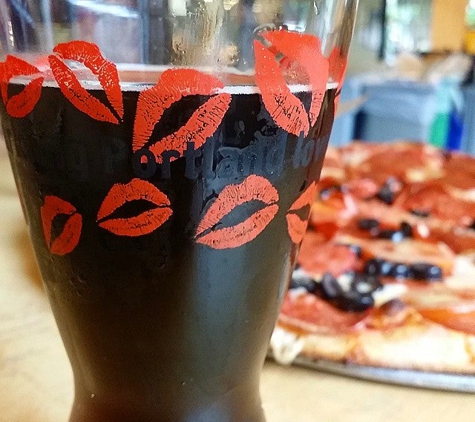 Hot Lips Pizza - Portland, OR