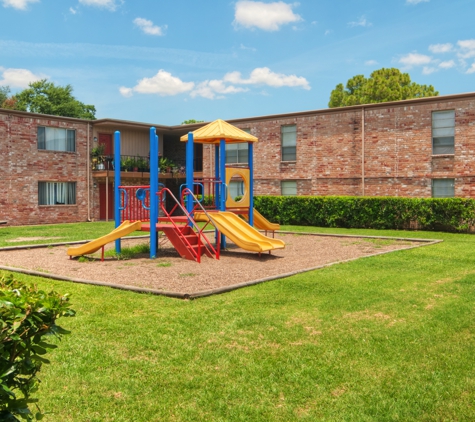 Cherrybrook Place Apartments - Pasadena, TX