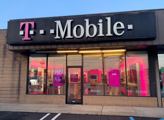 T-Mobile - Philadelphia, PA