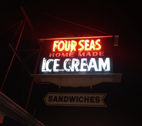 Four Seas Ice Cream - Centerville, MA