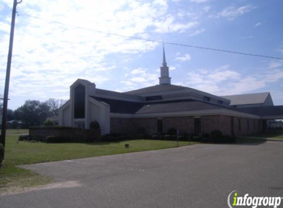 Lott Road Church of God - Eight Mile, AL