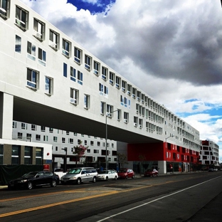 One Santa Fe Apartments - Los Angeles, CA