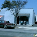 Henry's Bar & Grill - Bars