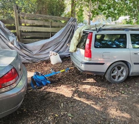 Clarence Valley Wreckers - South Grafton, NSW. This V70 Turbo Wagon had an Engine Bay Fire !!! and needs a replacement Loom.