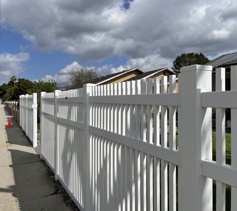 Speedy Vinyl Fence - North Hollywood, CA