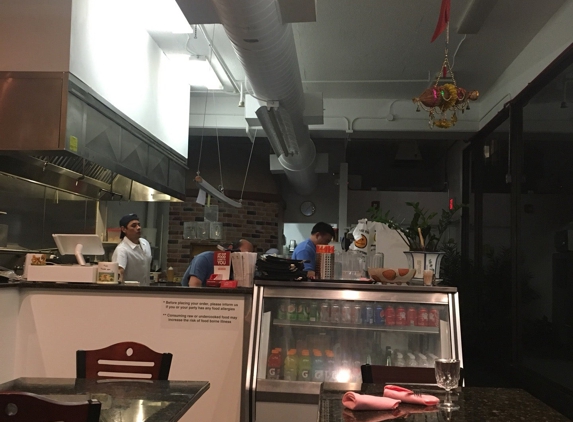 Thai Dish Restaurant - Boston, MA