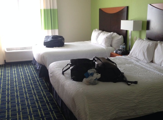 Fairfield Inn & Suites - North Charleston, SC