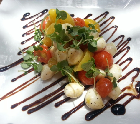 Wine Country Trattoria - Anaheim, CA. Delicious caprese salad! As good as it looks!