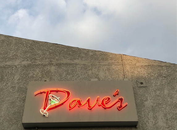 Daves on Broadway - Glendale, CA