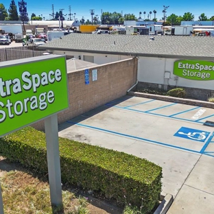 Extra Space Storage - Santa Ana, CA