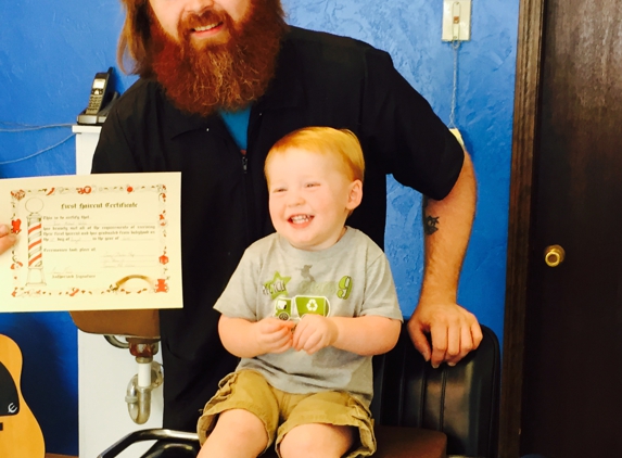 Craig's Barber Shop - Spencer, MA