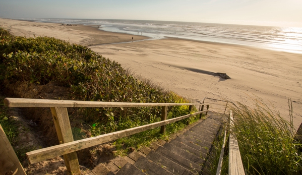 Pelican Shores Inn - Lincoln City, OR. Direct Beach Access