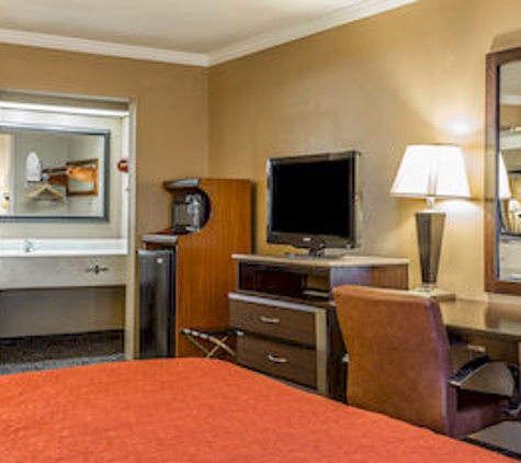 Quality Inn and Suites Worthington - Columbia, SC