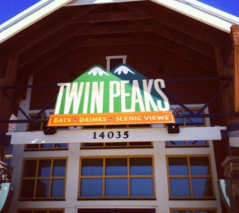 Twin Peaks Restaurant - Lakewood, CO