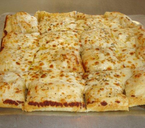 Eatza Pizza - Laurel, MS