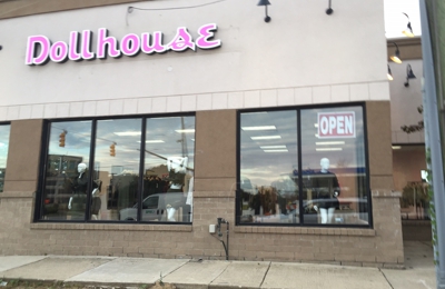 Doll House Boutique Southfield MI 48075