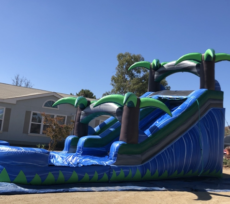 Fun Jumpers in Moreno Valley - Moreno Valley, CA. 16 ft Waterslide