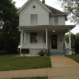 Ronald Reagan Boyhood Home - Dixon, IL