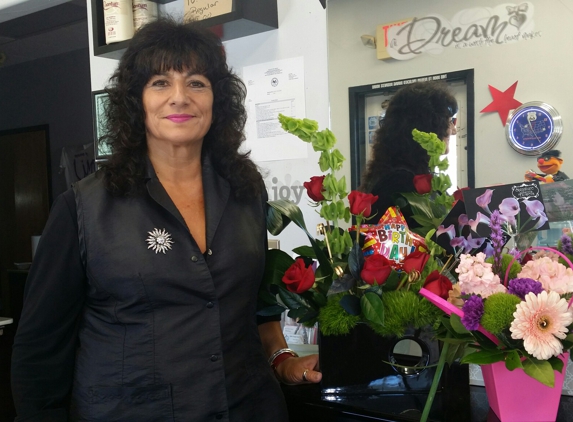 Hair Designs By Liz - Albuquerque, NM. My birthday flowers thank you everyone