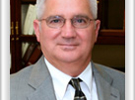 DALE A. DRYDEN ATTY. - Pascagoula, MS