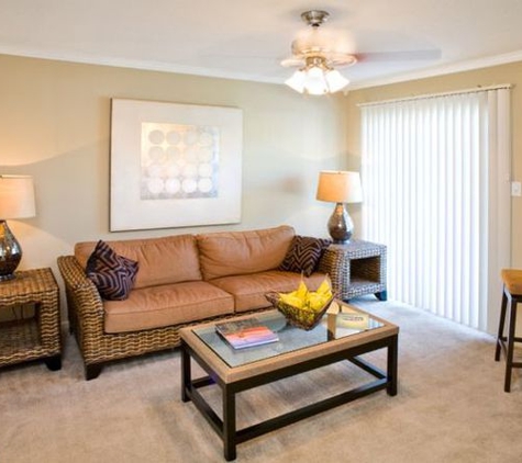 Meadowlawn Apartments - Salem, OR