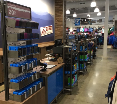 Columbia Factory Store - Clarksburg, MD