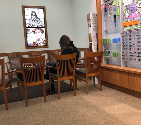 Pearle Vision - Chicago, IL