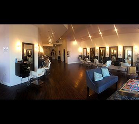 Instinktive Hair Nails Spa Couture - Grand Prairie, TX