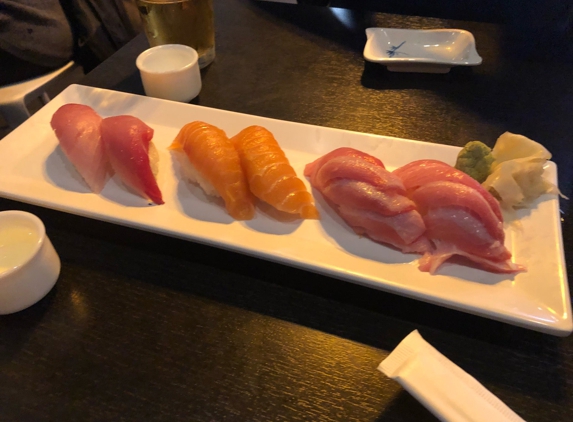 Akira Sushi - Aptos, CA