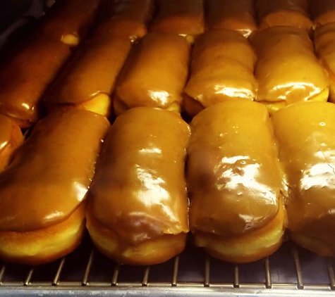 Countryside Donut House - Mountlake Terrace, WA