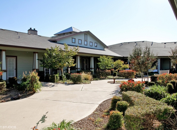 Santa Fe Trails Assisted Living and Memory Care - Cleburne, TX