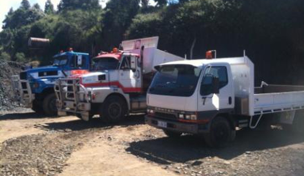 Phillips Civil Contracting - Cairns Bay, TAS