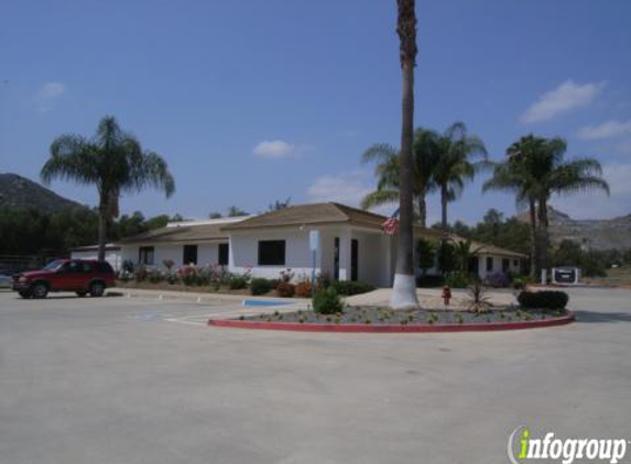 Singing Hills Animal Hospital - El Cajon, CA